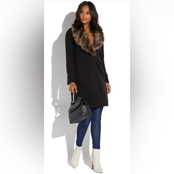 Shoe Dazzle Removable Faux Fur Trim Coat - Picture 3 of 7